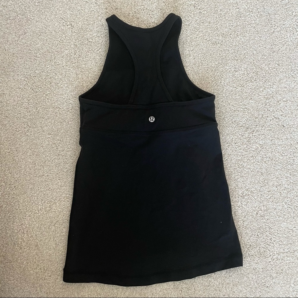 Lululemon top